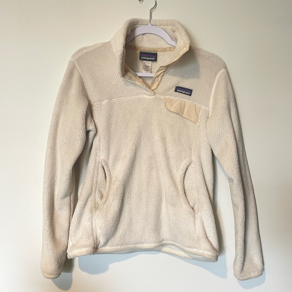 White & Gold Patagonia Pullover